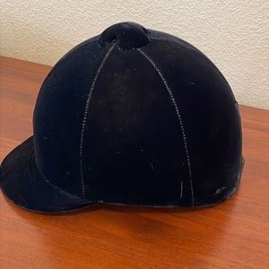 Used black velvet hunt cap with no chin strap.